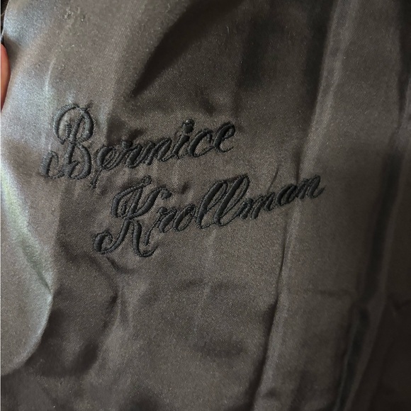 Bernice Krollman Vintage. MINK  Fur Coat
3/4 sleeves - Picture 3 of 7